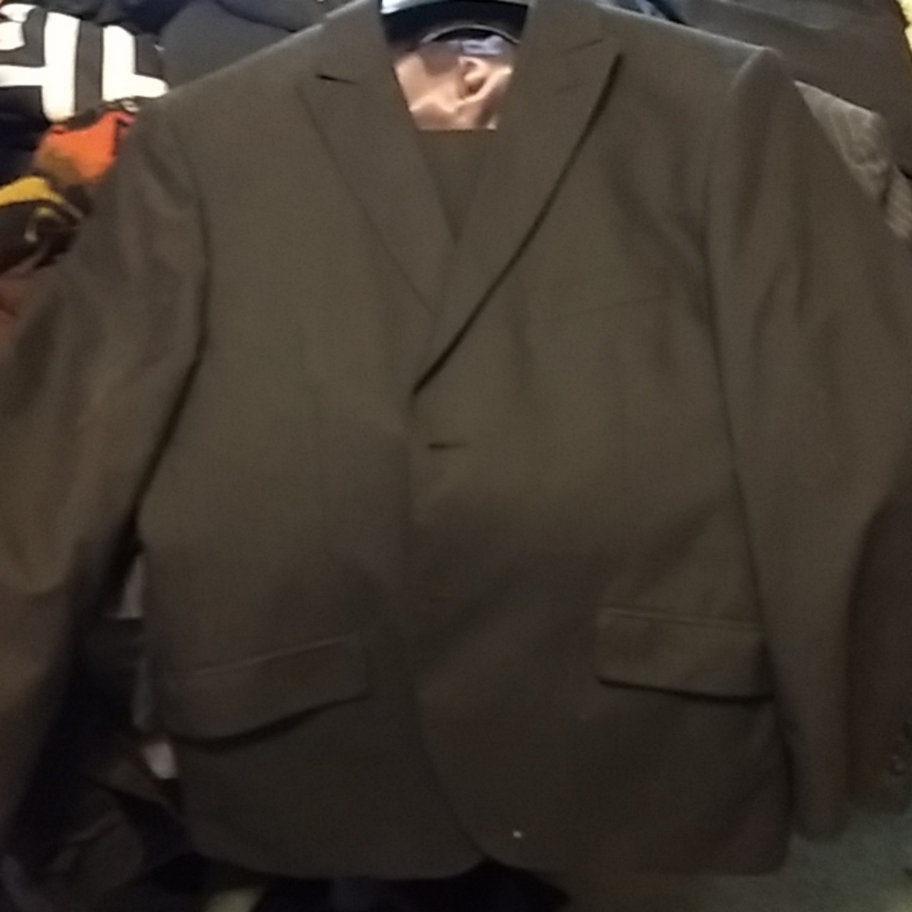 Classy suit, doesn't fit me!